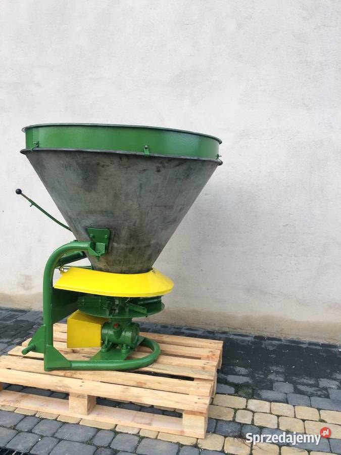 Rozsiewacz nawozów Agromet Brzeg lejek małopolskie Nadzów sprzedam