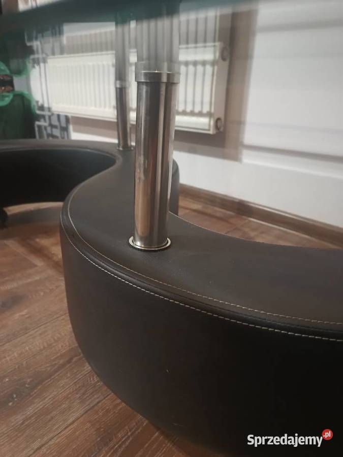 Jeżdżący stolik kawowy z szklanym blatem sprzedam