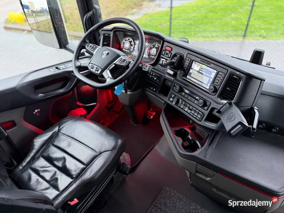 Ciagnik 6x4 ciagnik 65 tonowy Scania R 650 jedno łóżko Warszawa sprzedam