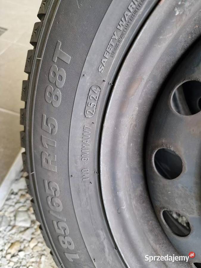 Felgi z oponami zimowymi 18565 r15 65 Hłomcza