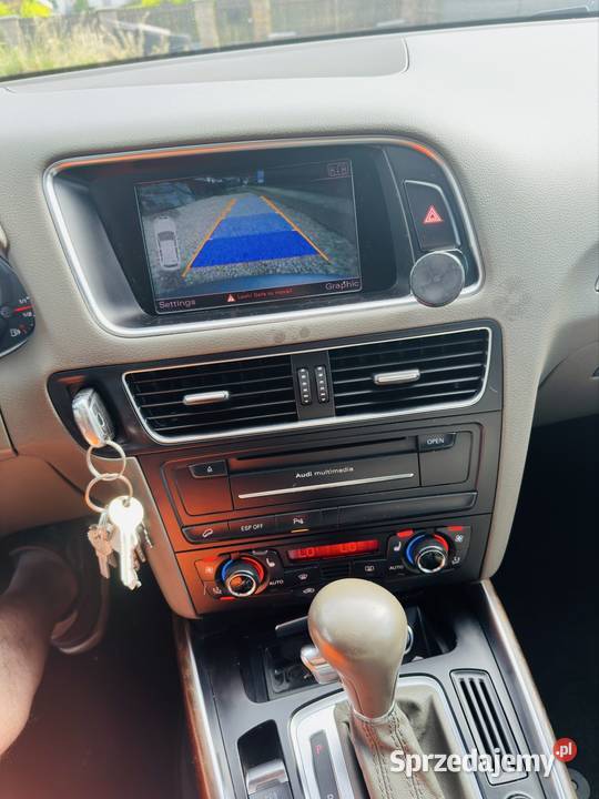 Audi Q5 8R benzyna automat quattro SUV hak szary Brzezinki