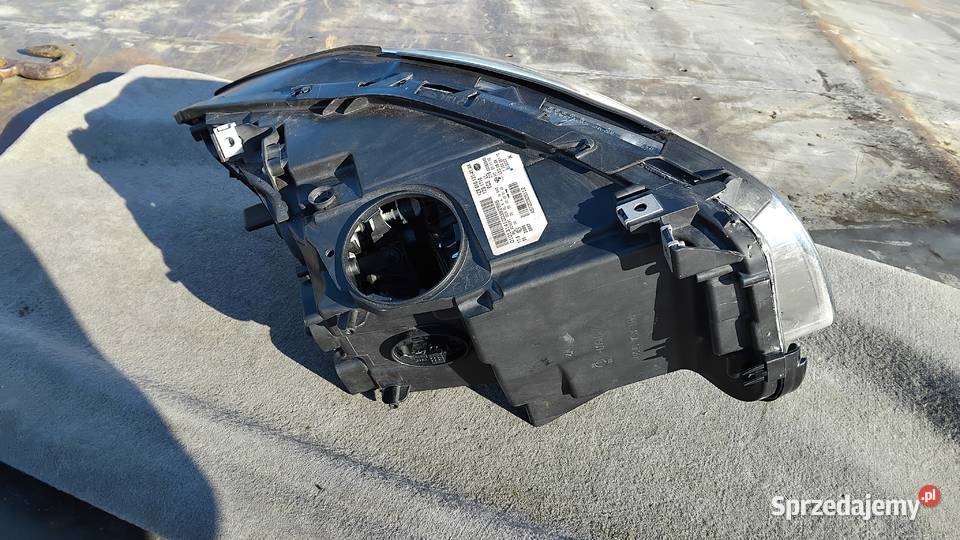 BMW 5 F10 F11 Bi xenon skrętny ORG EU Lampy przednie Mielec