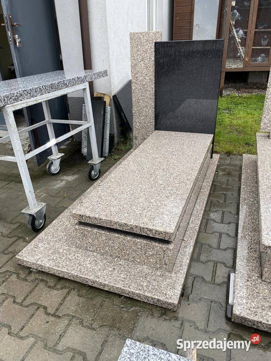 NAGROBEK Pojedynczy 200cmx100 MONTAŻ LITERY Ostrów Wielkopolski
