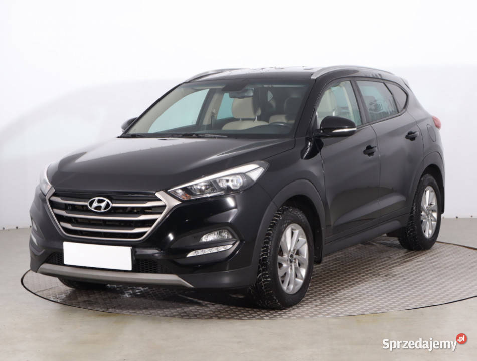 Hyundai Tucson 17 CRDi czarny Piaseczno sprzedam