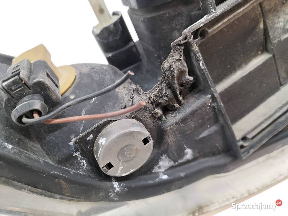 LAMPA PRZÓD LEWA EU LIFT 8D0941003AK Audi A4 I