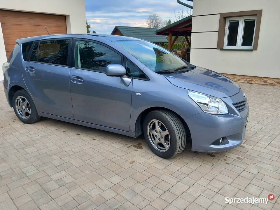 TOYOTA VERSO 20 D4D Panorama Hak Alufelgi Rok produkcji 2010