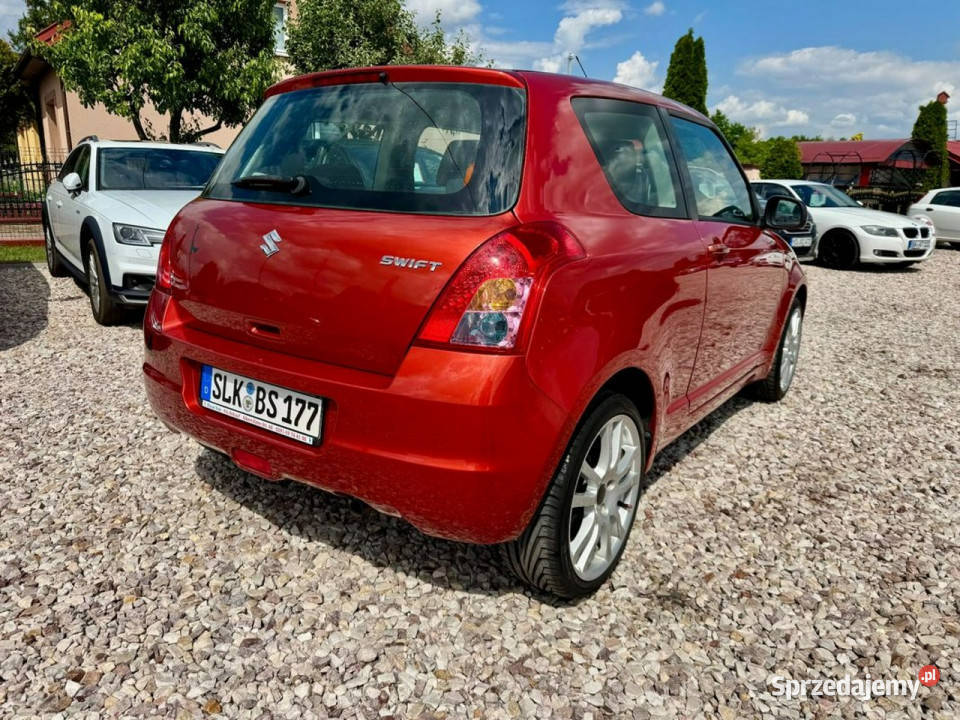 Suzuki Swift Swift 13 benzyna 111 2koła Śliczny