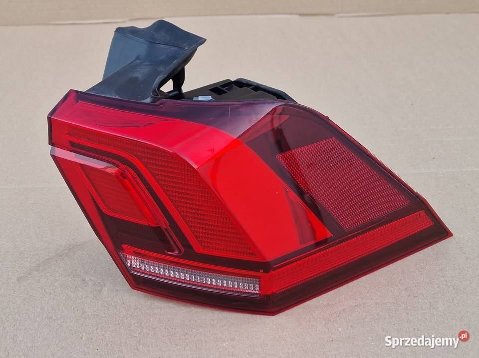 VW TIGUAN II 5NA LAMPA PRAWA TYŁ TYLNA IDEALNA Bieleń