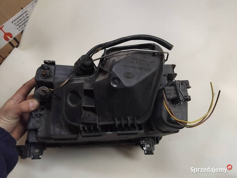 Lampy przód soczewka Audi 100 S4 C4 Hella opolskie