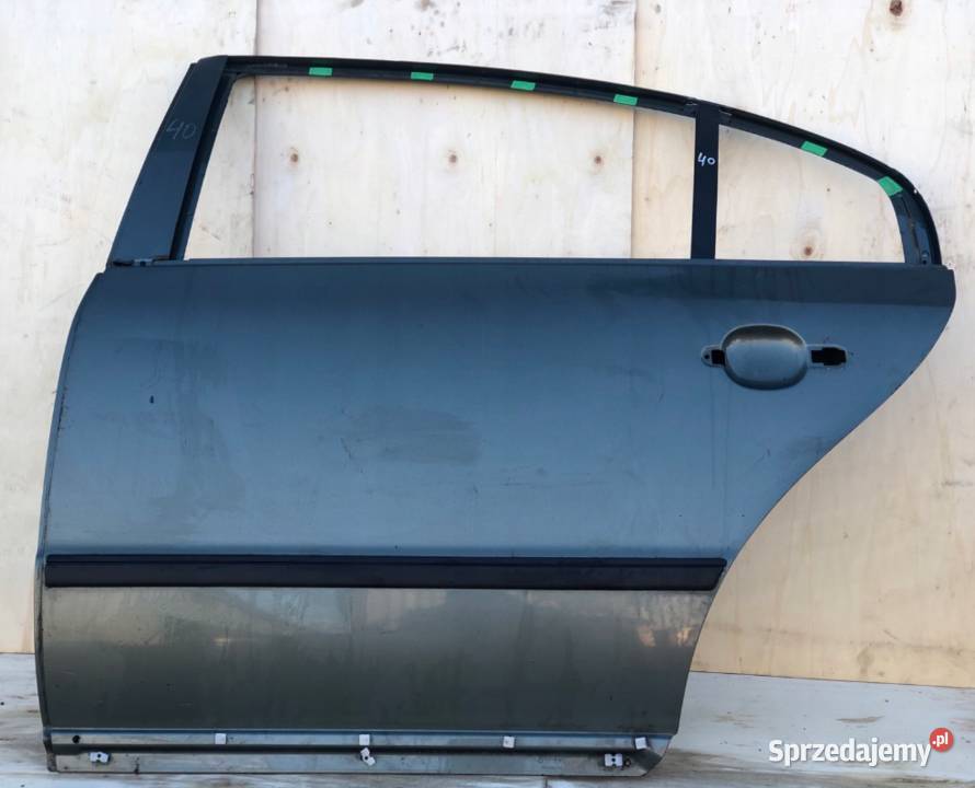 DRZWI LEWE TYŁ TYLNE SKODA SUPERB I Skołoszów sprzedam