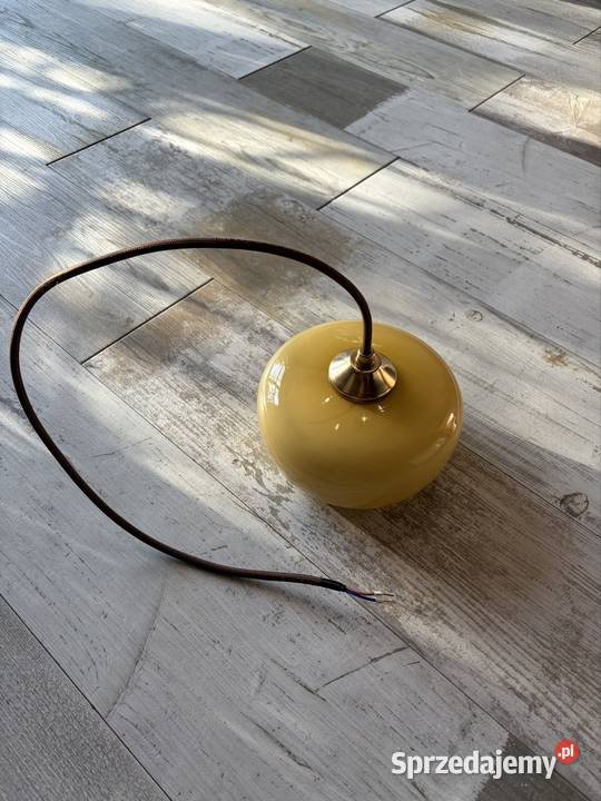 Mała lampa wisząca z kloszem Chudów sprzedam