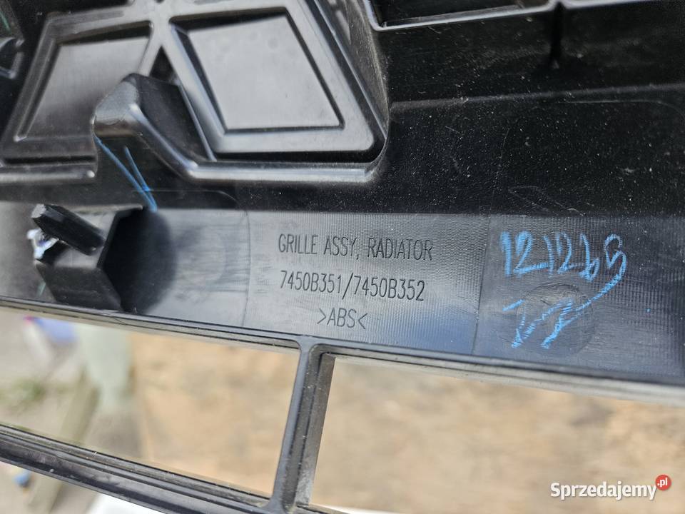 MITSUBISHI SPACE STAR II LIFT GRILL ATRAPA osobowe Międzychód
