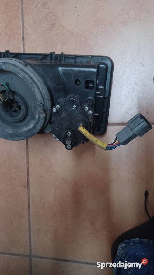 LAMPA LEWY PRZÓD NISSAN SUNNY N13 Rakoniewice