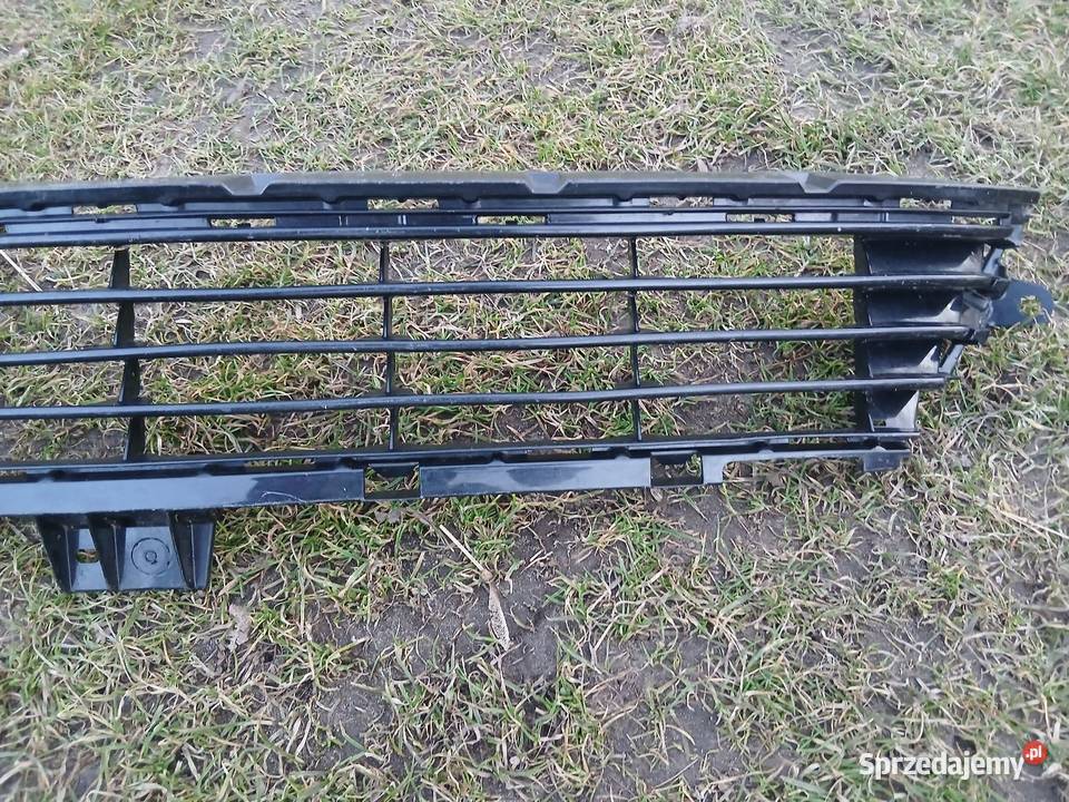 Kratka dolna zderzaka Toyota Auris 5311202680 Zderzaki Części samochodowe Bolesławiec