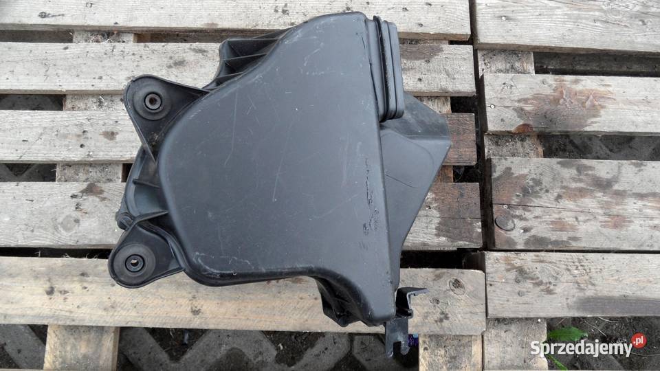 BMW E81 E87 LIFT 09r obudowa filtra powietrza
