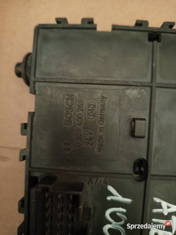 Skrzynka bezpiecznikówmoduł Atego Skrzynki bezpieczników łódzkie Rozprza