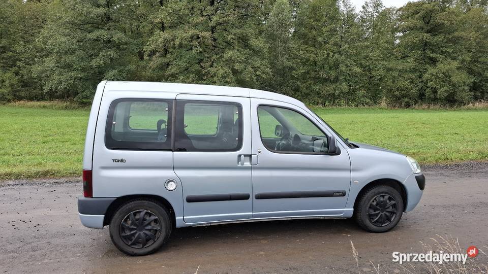Citroen Berlingo 14 benzyna klimatyzacja 2004 Rok produkcji 2004 Polska Nowa Wieś