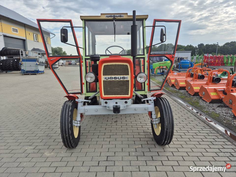 Ciągnik Ursus C330 z kabiną 600971818 Ursus podkarpackie Jarosław