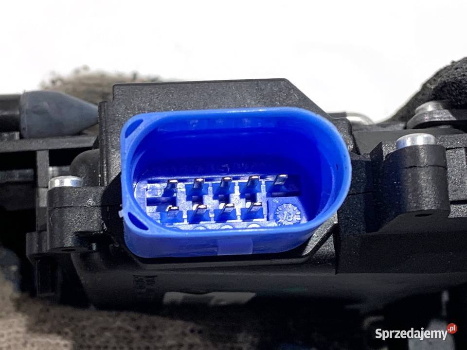 ZAMEK DRZWI PRAWY TYŁ VW PHAETON SedanLimuzyna sprzedam