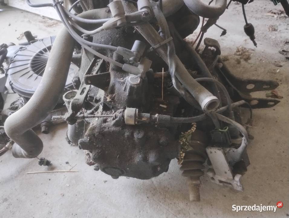 Opel Corsa A 8293 części Rok produkcji 1988 Słowiki Stare