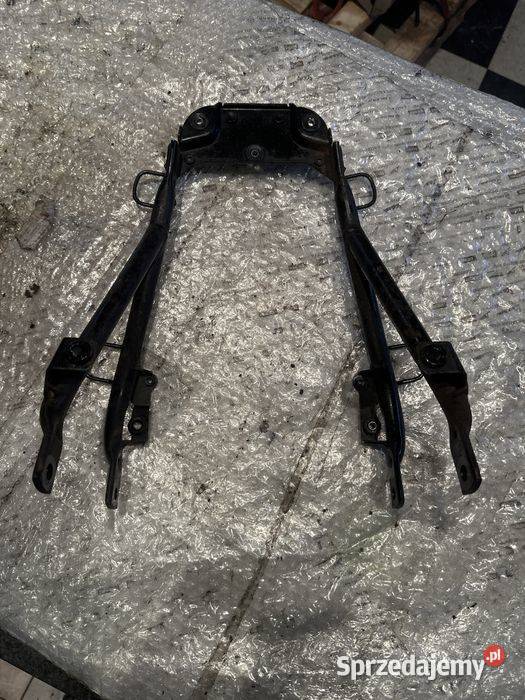BMW C1 125 90224847 Stelaż tył mocowanie M130 Pozostałe Poznań