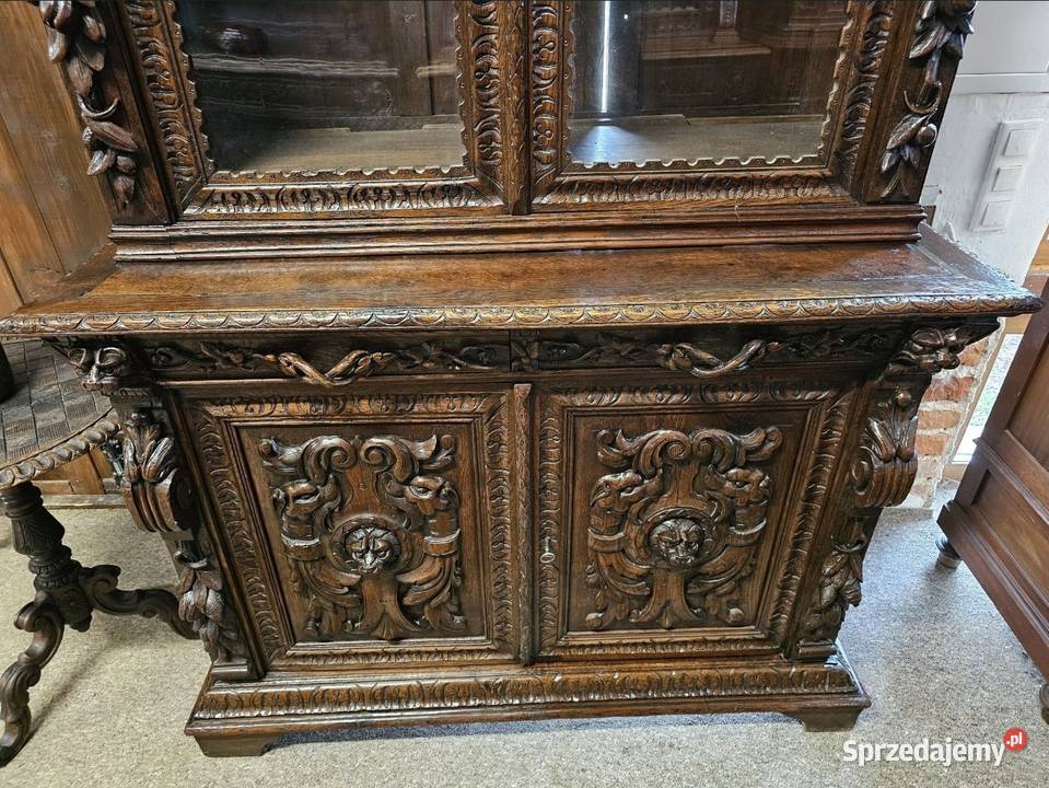 Kredens eklektyczny Brójce