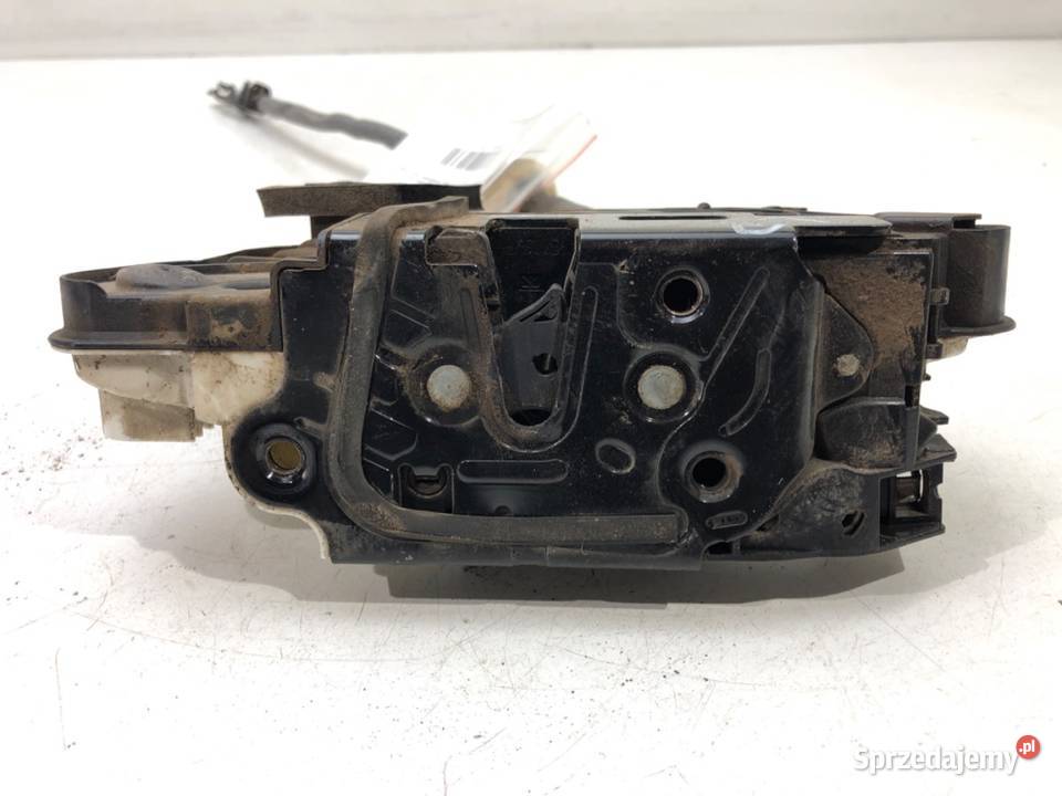 ZAMEK DRZWI LEWY PRZÓD VW GOLF VII Kombi