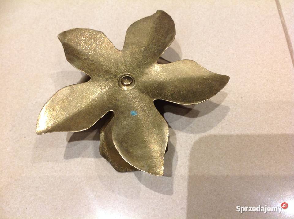 Stary Świecznik Mosiężny Kwiat Nowa Sól