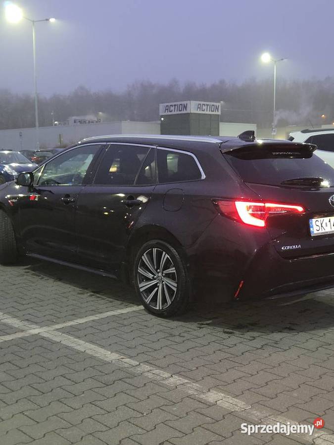 Toyota Corolla Hybrid 2021 18 200000km Jaworzno