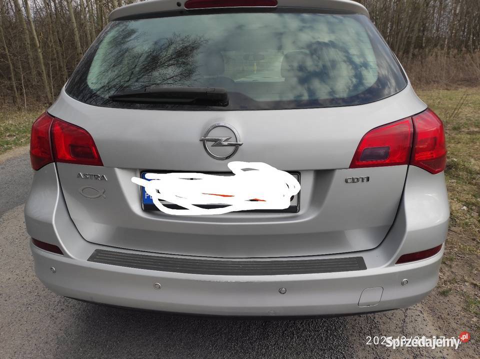 Opel Astra 17 kombi 17cdti isuzu 110KM