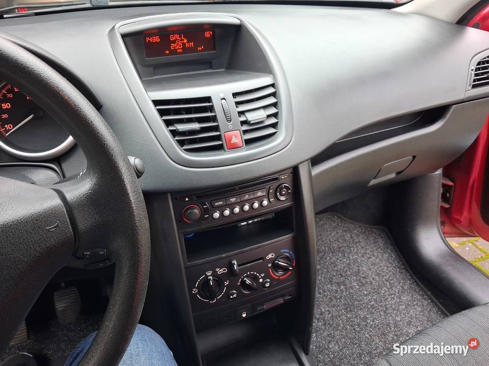 Peugeot 207 14benz 88 1360cm3 Gortatowo