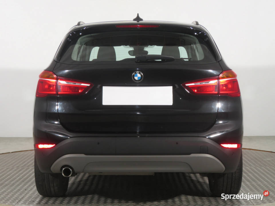 BMW X1 sDrive16d wielofunkcyjna kierownica Katowice