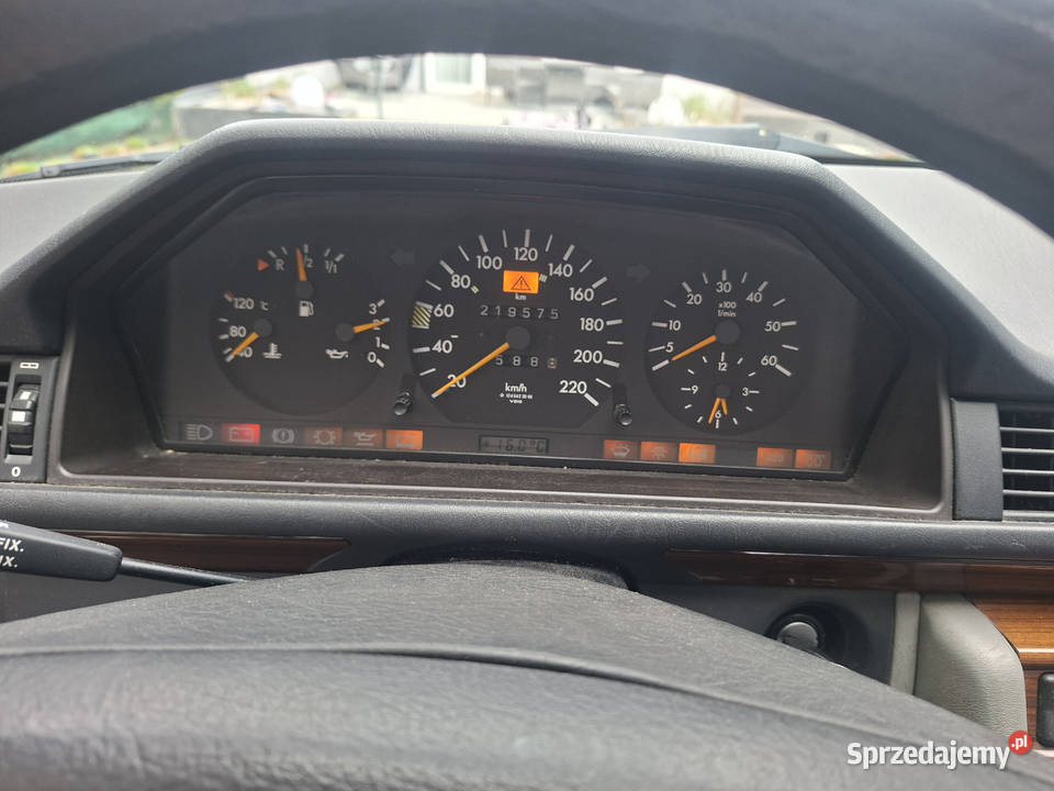 Mercedes W124 300D do remontu Trzebnica