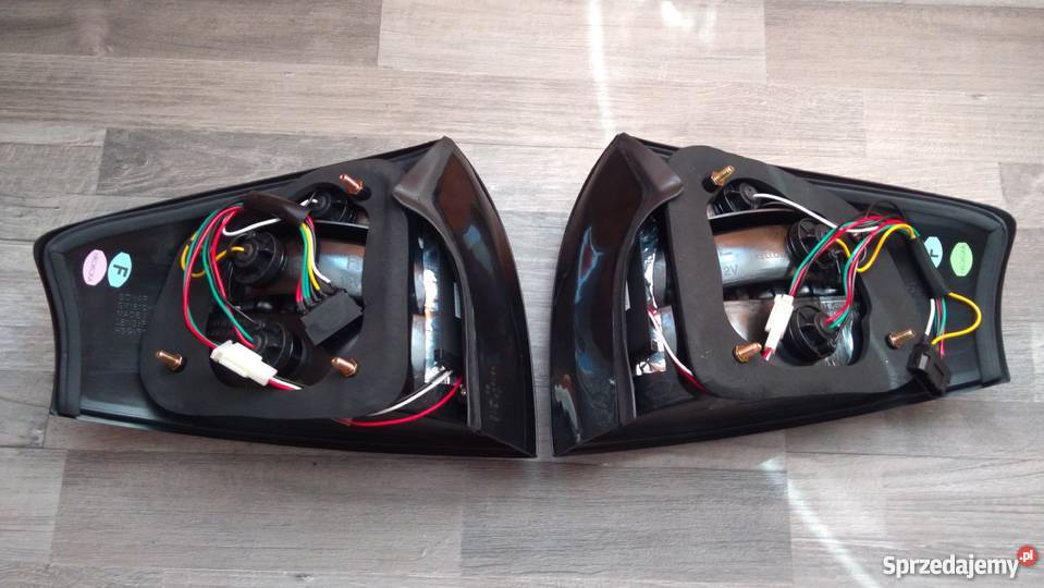 Lampy tył komplet Audi A6 C5 sedan Starogard Gdański