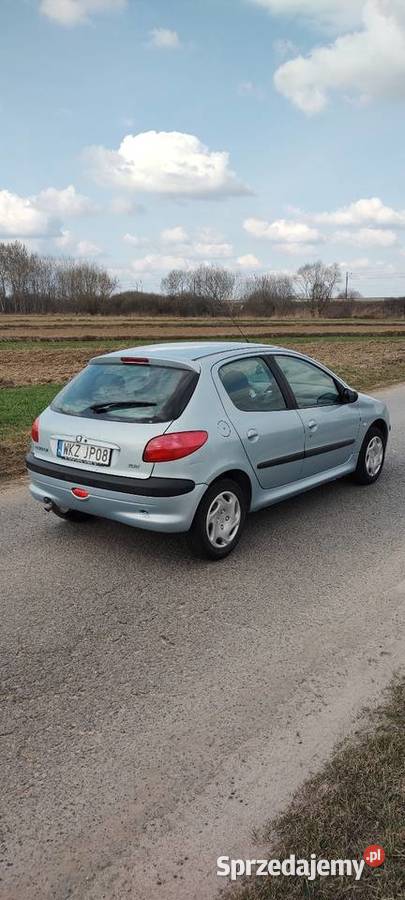 Peugeot 206 11 benzyna 2002r 129 przebiegu sprowadzony Zajezierze