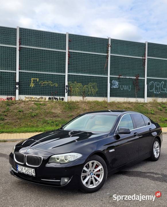 BMW F10 520d światła przeciwmgielne Seria 5