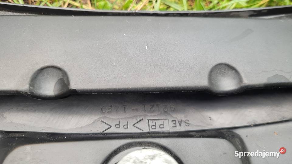 KLAPA POKRYWA SCHOWKA SUZUKI BURGMAN 250 400 Piła sprzedam
