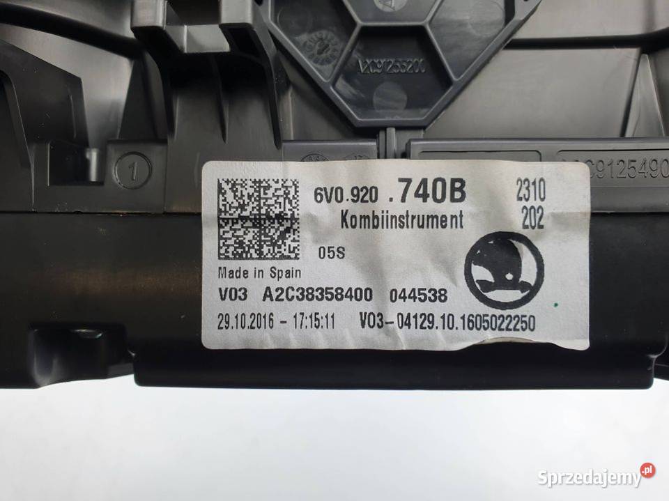 LICZNIK ZEGAR SKODA FABIA III 6V0920740B Lipno sprzedam