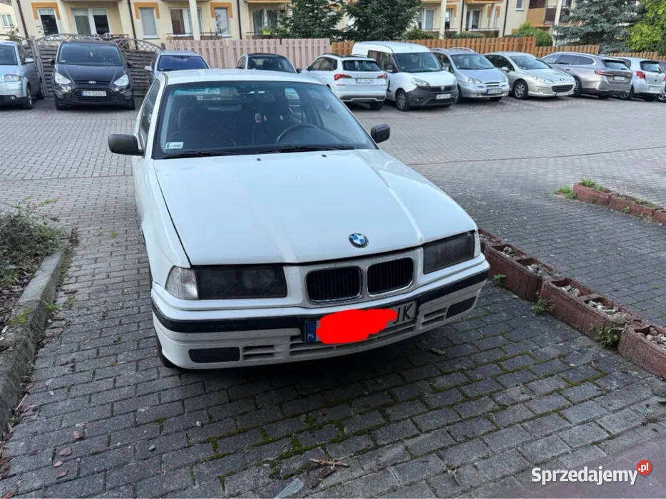 BMW e36 compact 316iA 138 części 444