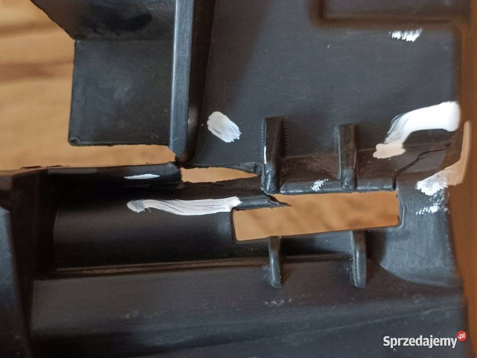 VW POLO V LIFT ATRAPA KRATKA ZDERZAKA 6C0853677B osobowe Pleszew sprzedam