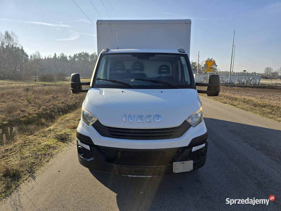 Samochód IVECO Daily 35160 kontener winda 2017 r Chorzele