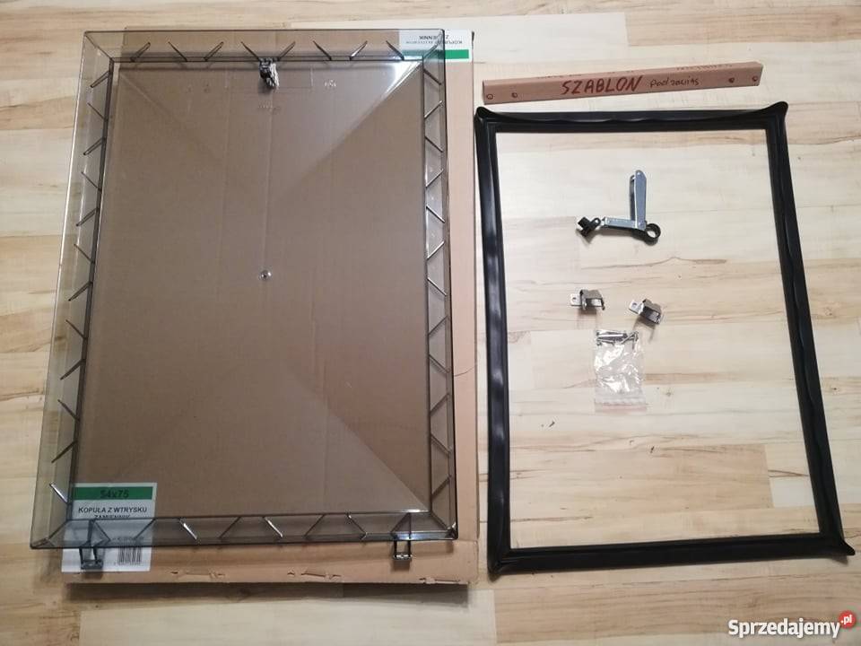 Kopuła czasza klapa do wyłazu dachowego WSZ Nowy Sącz