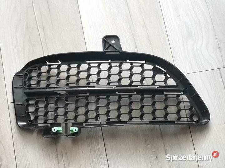VW TOUAREG LIFT 0610 PRAWA KRATKA ZDERZAKA zderzaki Międzychód sprzedam