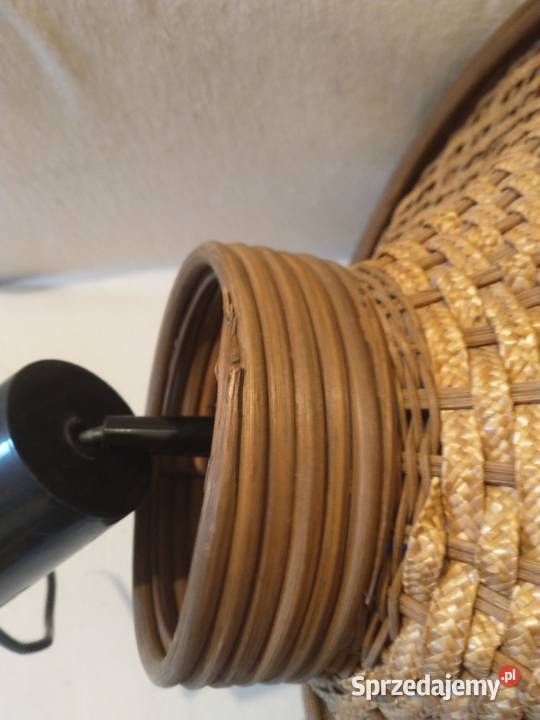 Lampa sufitowa z ubiegłego wieku Krotoszyn