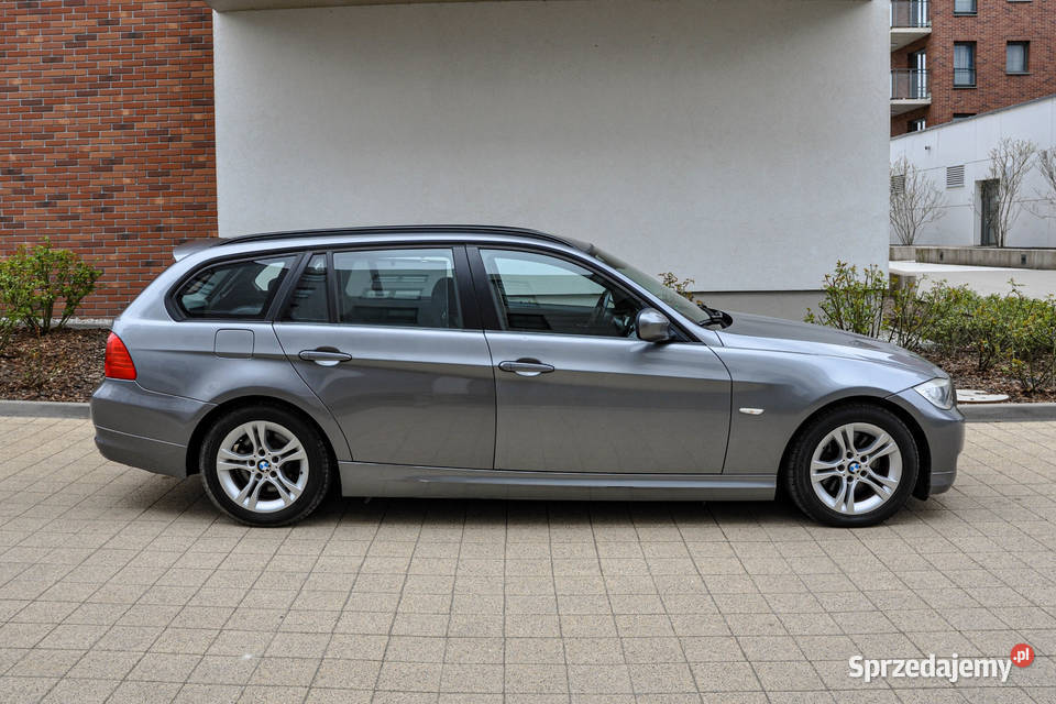 BMW Seria 3 320d 163 2011 r skóry