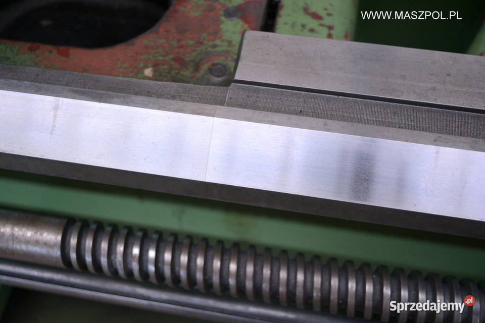 Tokarka uniwersalna TUJ 50 M x 1500 Zakłady Biznes i Przemysł Głowno