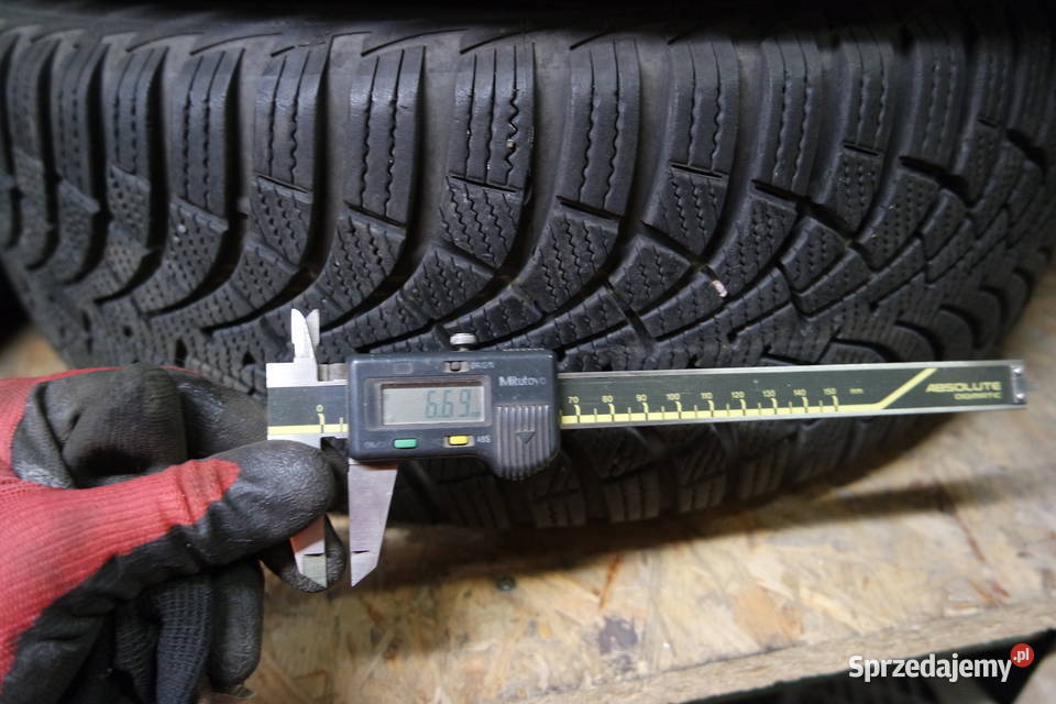 Komplet opon zimowych 20555 R16 Goodyear 16cale Samochodowe