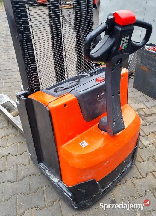Paleciak elektryczny Toyota SWE 120 2 Suchedniów