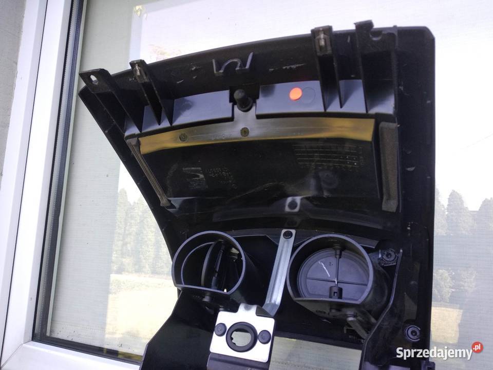 VW Beetle 1C panel konsola środkowa panel osobowe Sieradz
