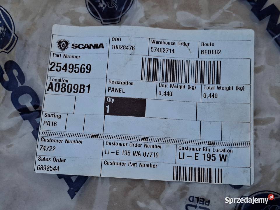 SCANIA R S OBUDOWA OSŁONA SŁUPKA PRAWA Bieleń sprzedam
